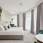 Hotel apartamentowy Royal Tulip Centre Warszawa