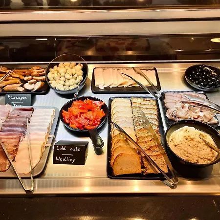 Royal Tulip Centre 아파트호텔