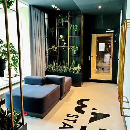 Royal Tulip Centre Aparthotel