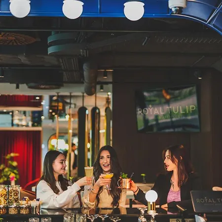 Royal Tulip Centre شقة فندقية