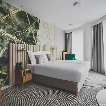 Royal Tulip Centre 4*