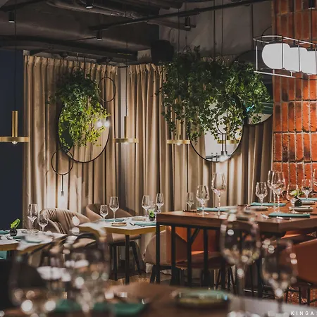 Royal Tulip Centre 4* Varsó