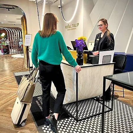 Royal Tulip Centre Ξενοδοχείο με διαμερίσματα 4*