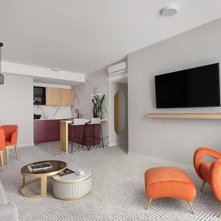Royal Tulip Centre Aparthotel