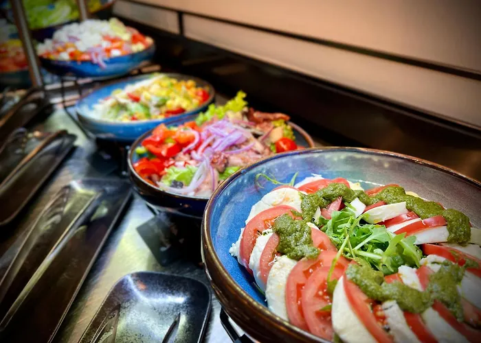 Royal Tulip Centre 4* Варшава