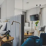Royal Tulip Centre 아파트호텔 4*