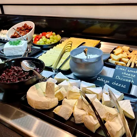 Royal Tulip Centre شقة فندقية 4*