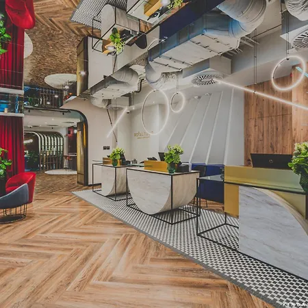 Royal Tulip Centre شقة فندقية