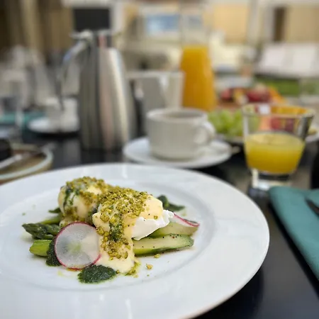 شقة فندقية Royal Tulip Centre وارسو