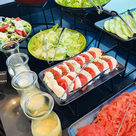 Royal Tulip Centre شقة فندقية