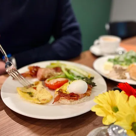 Royal Tulip Centre شقة فندقية 4*