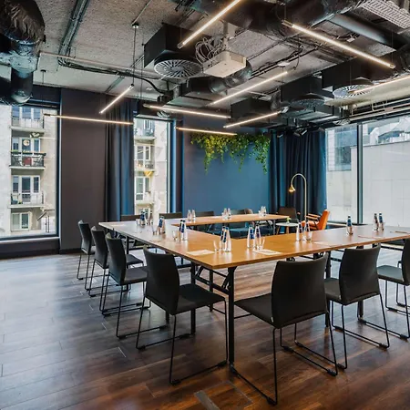 Royal Tulip Centre شقة فندقية